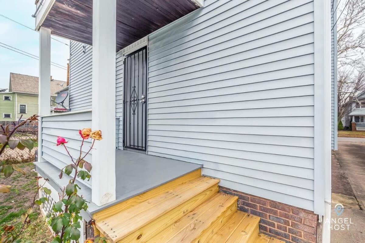 Beautifully Remodeled Duplex Apt In West Blvd Cleveland Zewnętrze zdjęcie