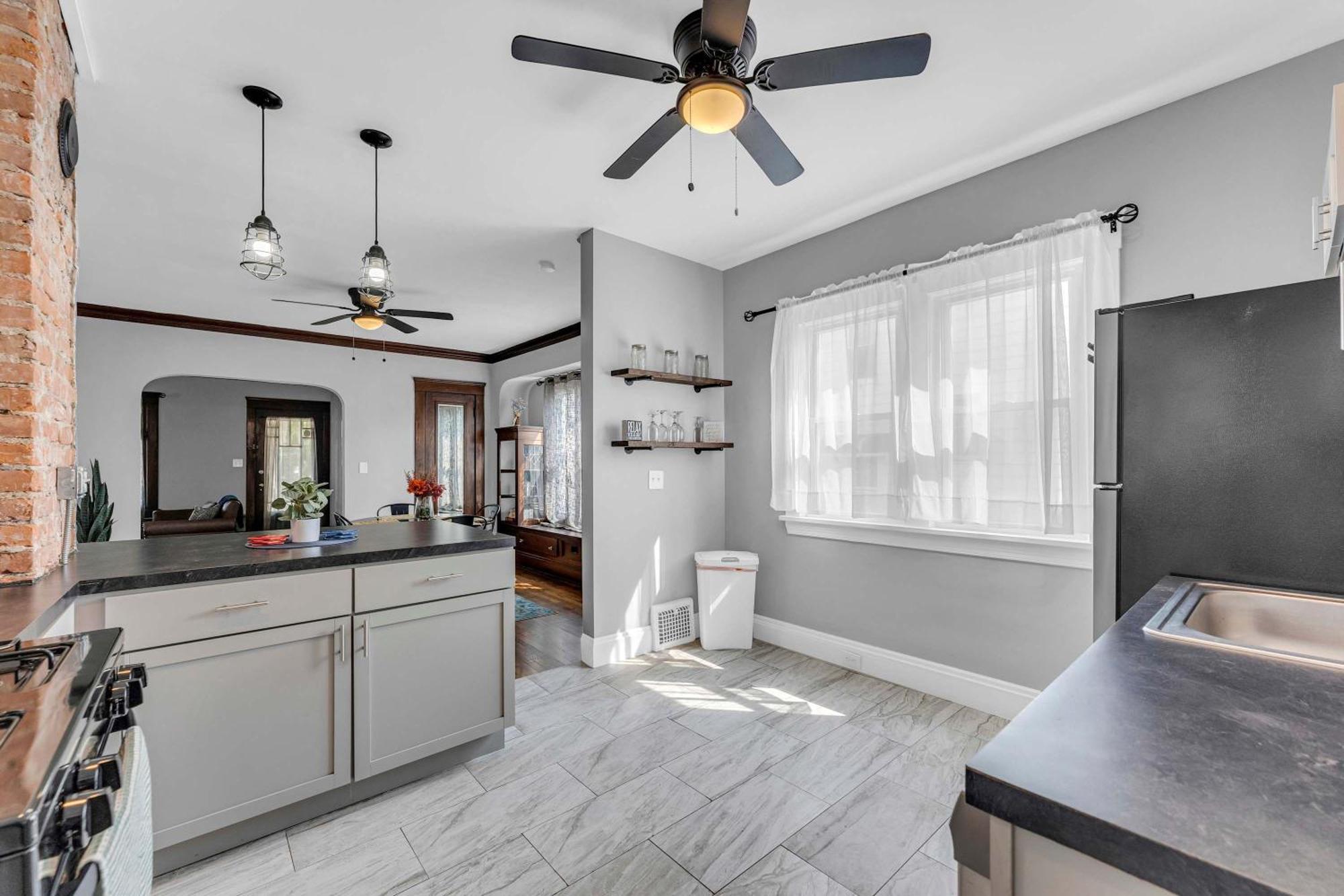 Beautifully Remodeled Duplex Apt In West Blvd Cleveland Zewnętrze zdjęcie