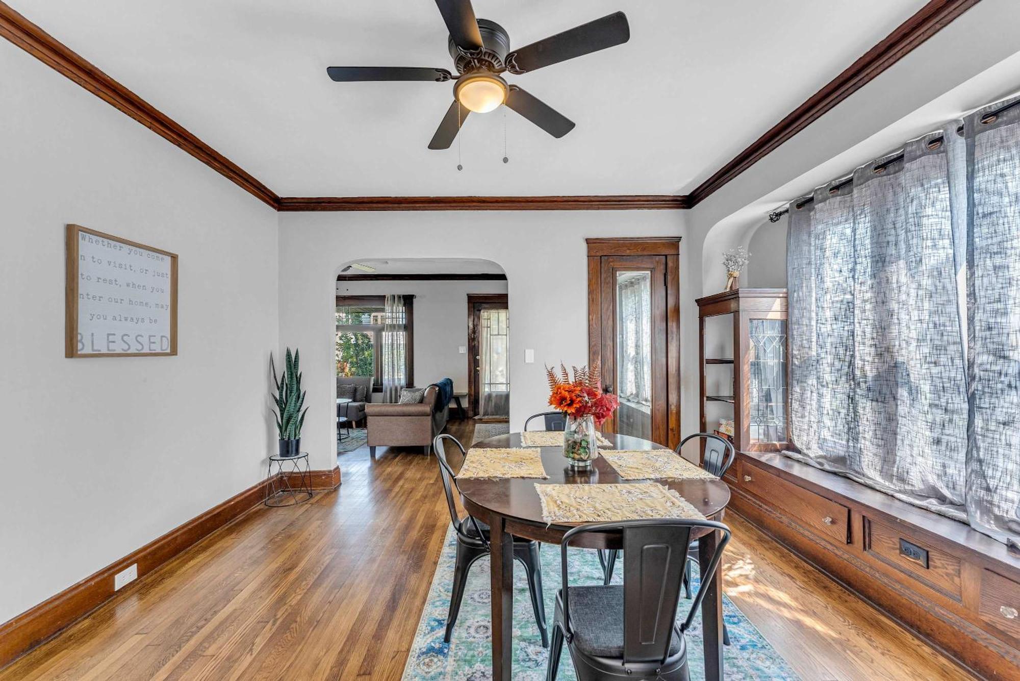 Beautifully Remodeled Duplex Apt In West Blvd Cleveland Zewnętrze zdjęcie