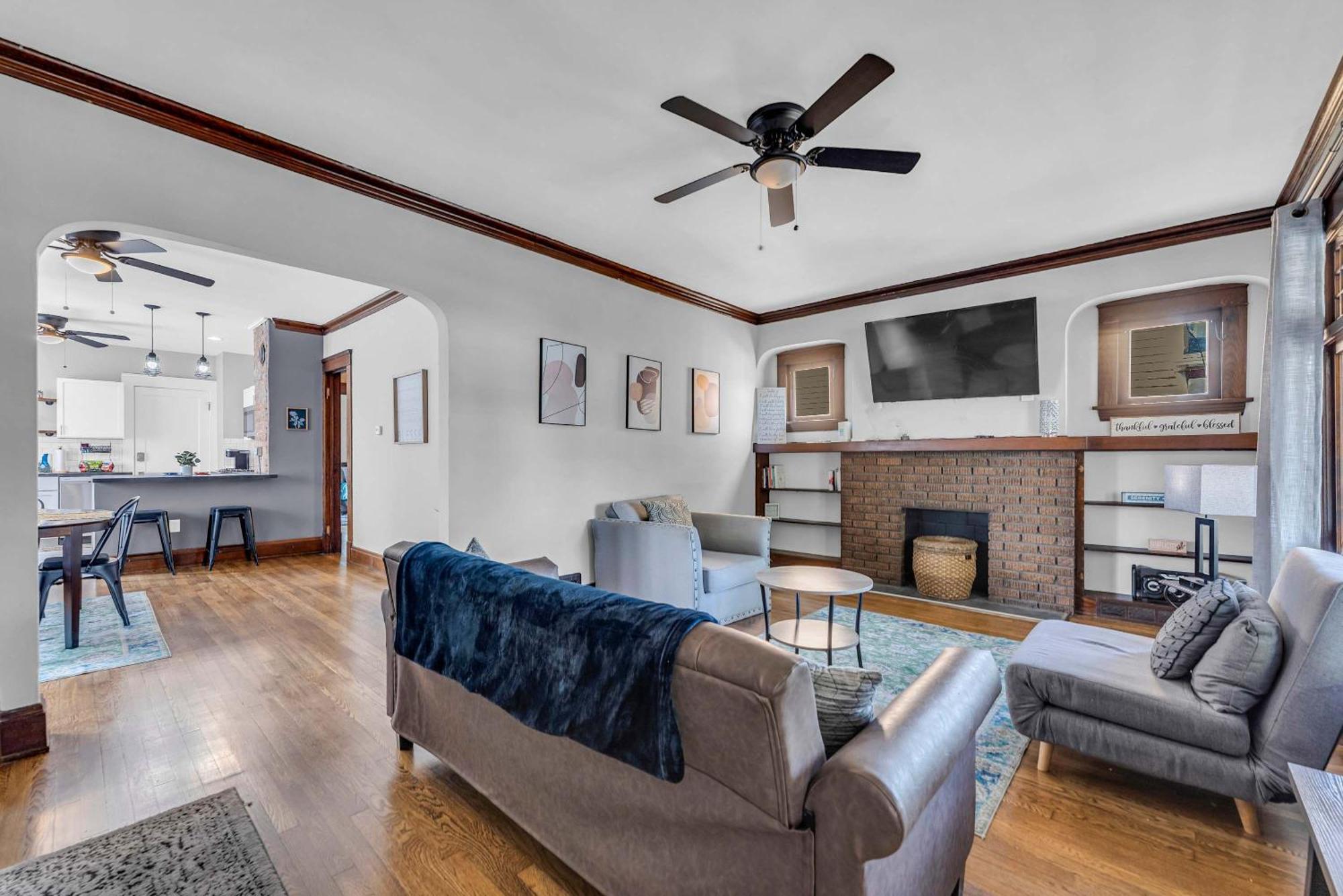 Beautifully Remodeled Duplex Apt In West Blvd Cleveland Zewnętrze zdjęcie