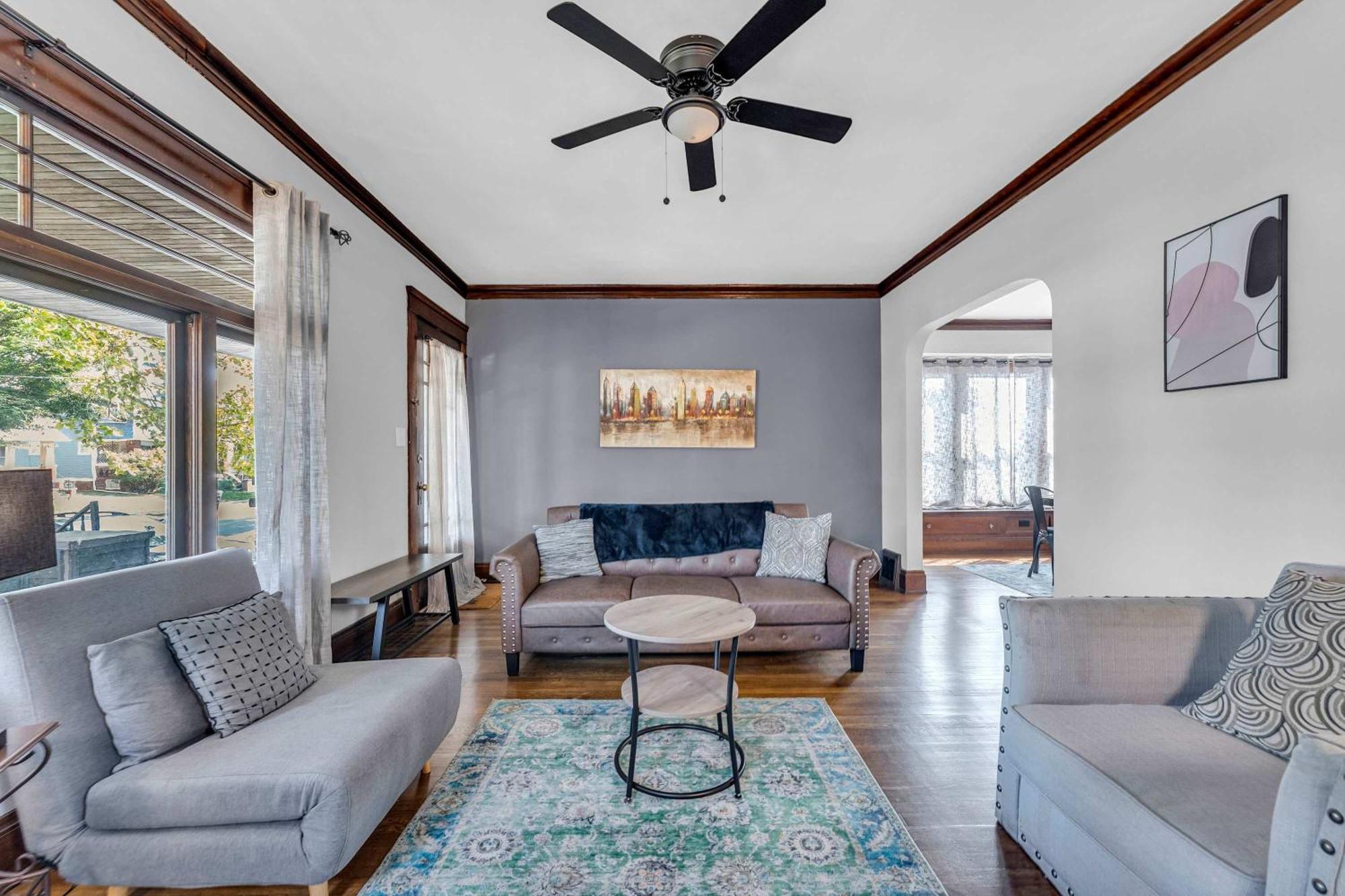 Beautifully Remodeled Duplex Apt In West Blvd Cleveland Zewnętrze zdjęcie
